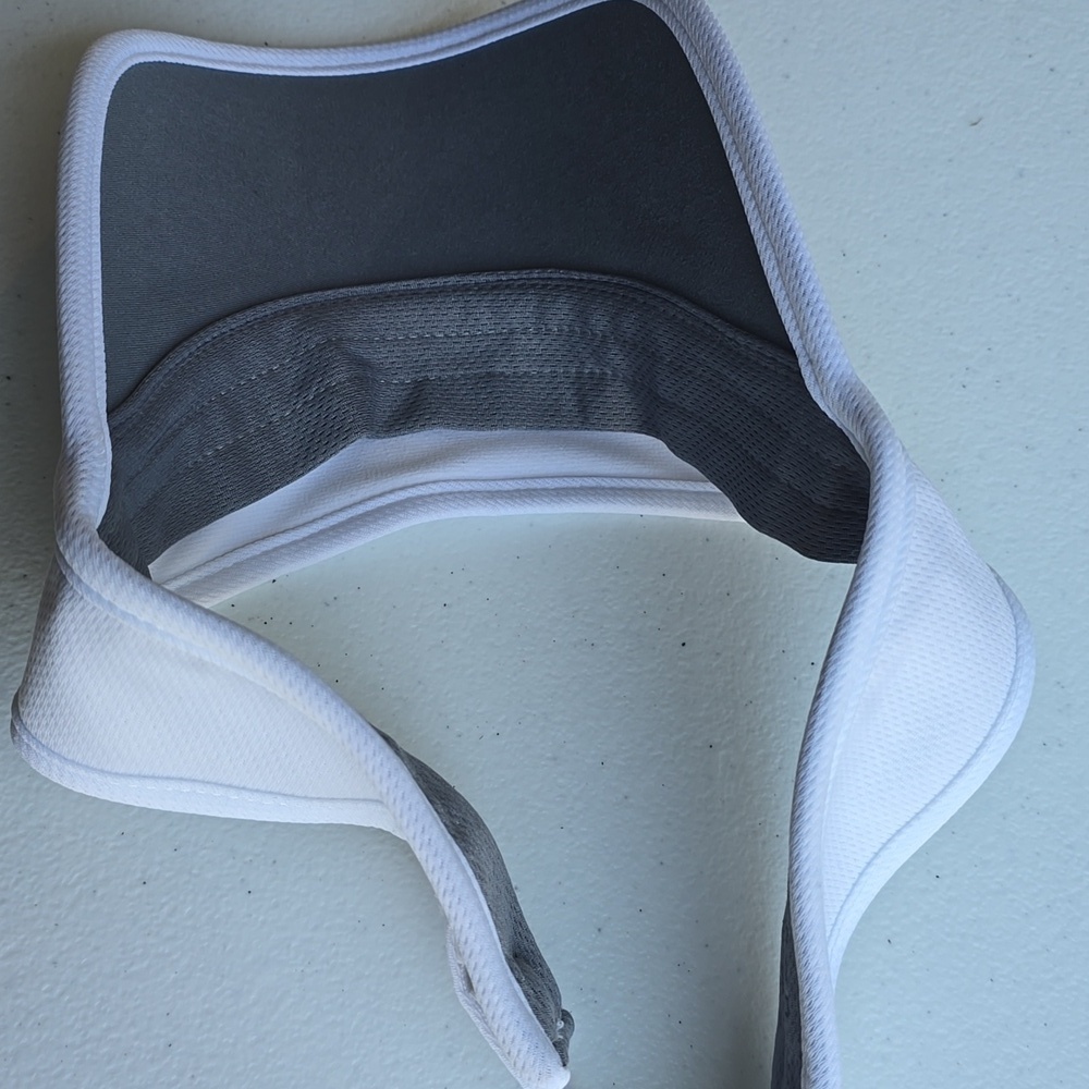 Adidas White Visor Hat - Picture 8 of 9